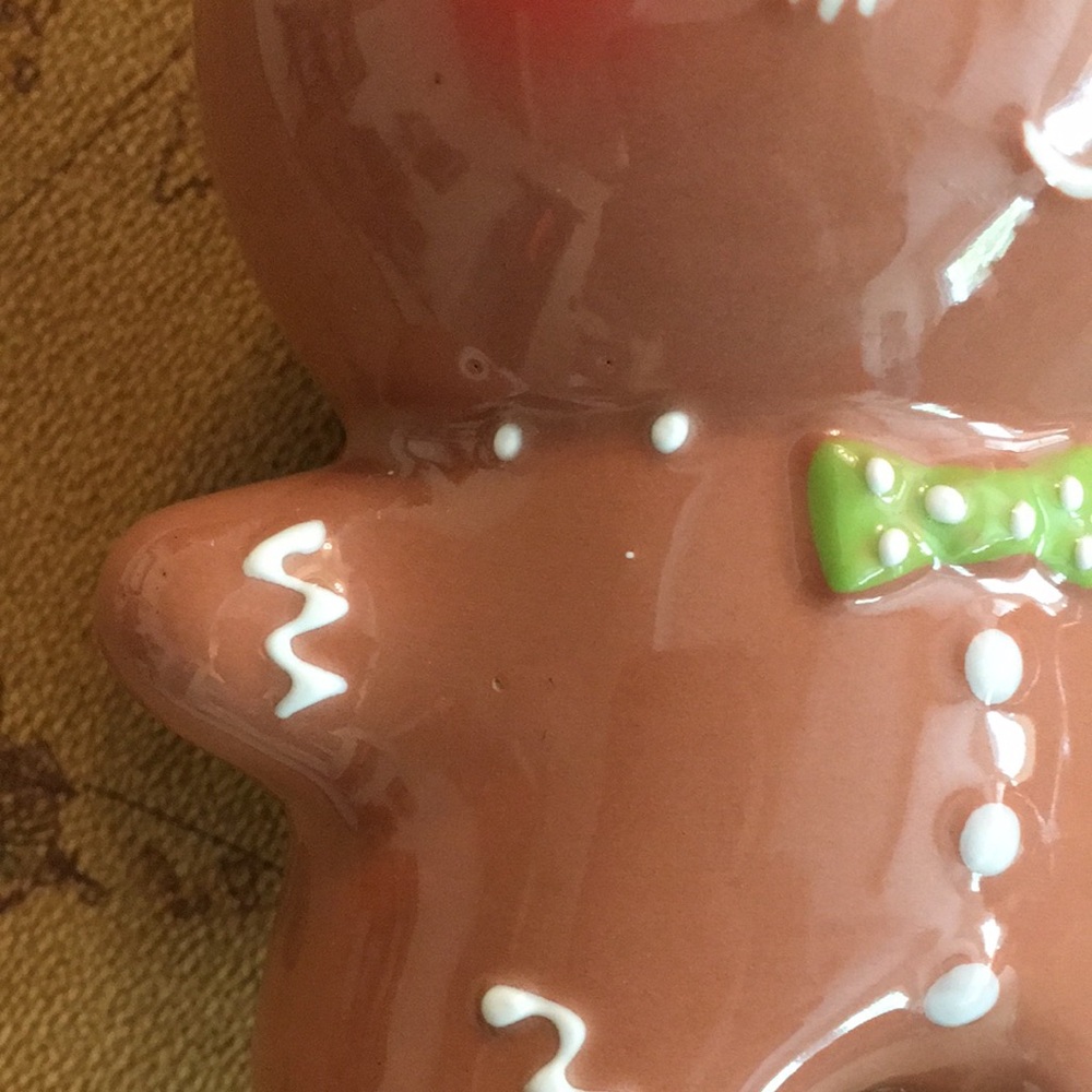 Gingerbread Man Mugs with Green and Red Handles (set of two ) NWOT - Picture 3 of 10